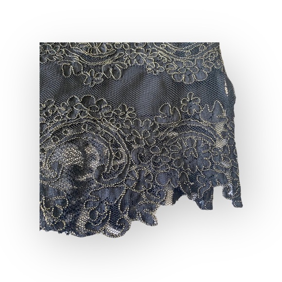 Sandro ✈︎ Rococo Metallic Guipure Lace Skirt ✈︎ aso Kristen Bell ✈︎ Black + Gold - Picture 8 of 17